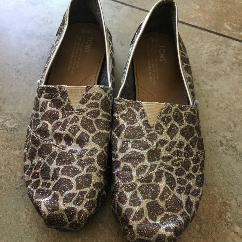 Toms sparkly giraffe print shoes
